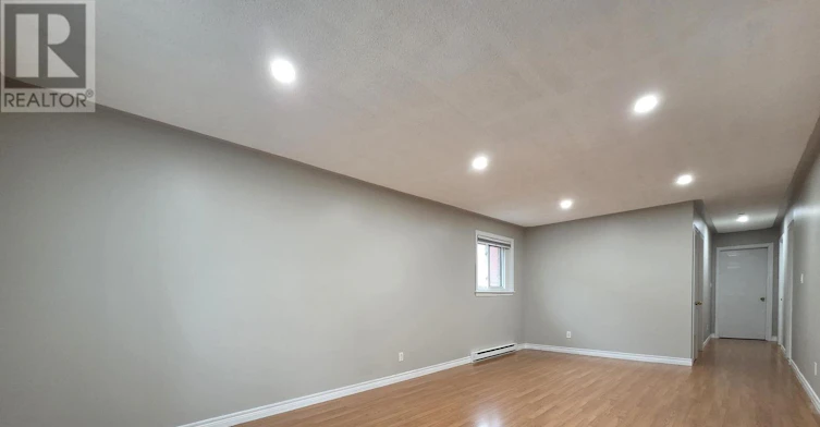 345 Buena Vista Avenue, Oshawa, ON, L1J 2M6 - 3