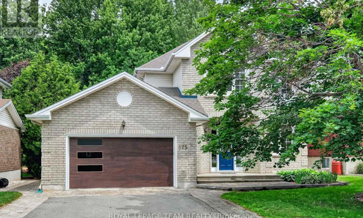 875 Giant Cedars Crescent