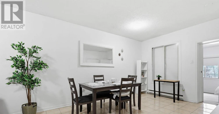 303-223 Jameson Avenue, Toronto, ON, M6K 2Y7 - 2