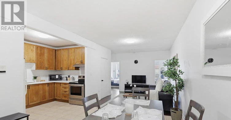 303-223 Jameson Avenue, Toronto, ON, M6K 2Y7 - 3