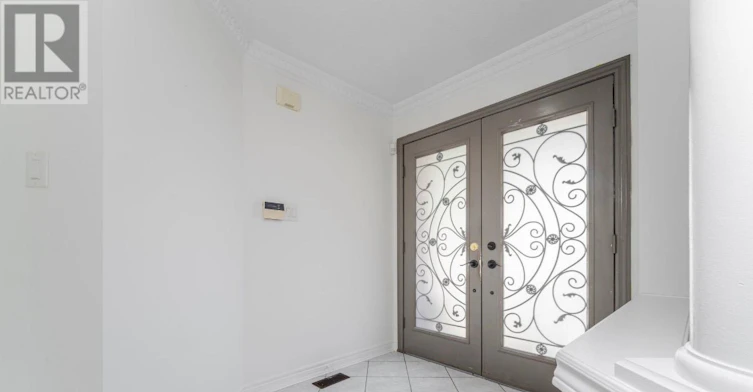 6 Baccarat Crescent, Brampton, ON, L7A 1K7 - 3