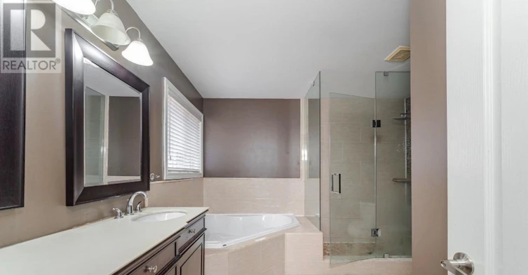 6 Baccarat Crescent, Brampton, ON, L7A 1K7 - 12