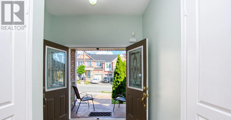 UPPER-18 Saint Eugene Street, Brampton, ON, L6Y 0K9 - 3