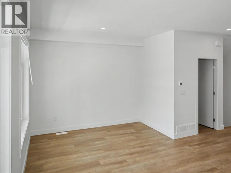 116-5300 Main Street, Kelowna, BC, V1W 0C1 - 6