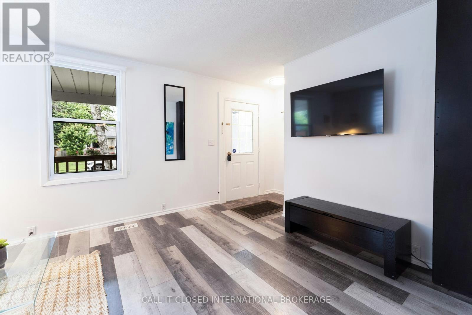 326 Smith Street, Port Stanley, ON, N5L 1C6 - 3