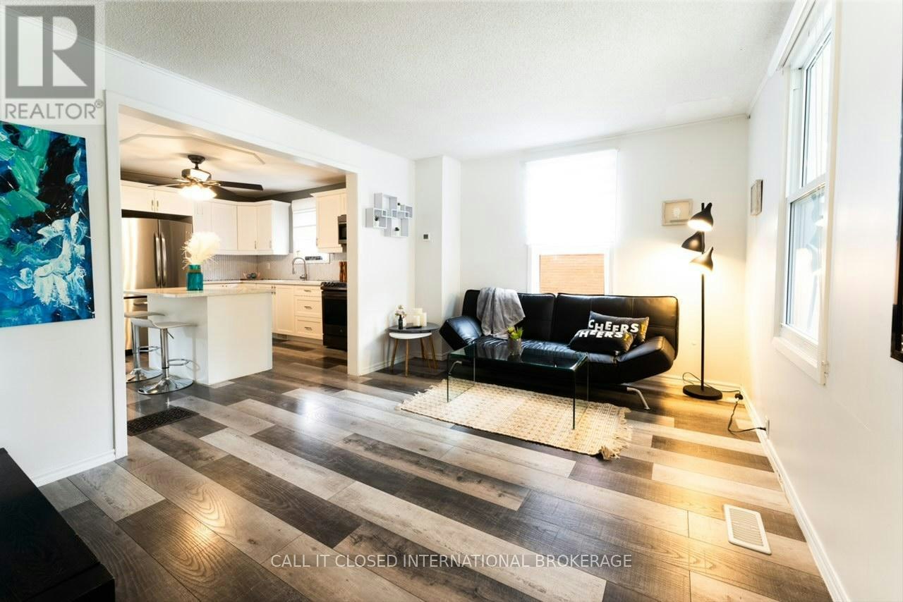 326 Smith Street, Port Stanley, ON, N5L 1C6 - 4