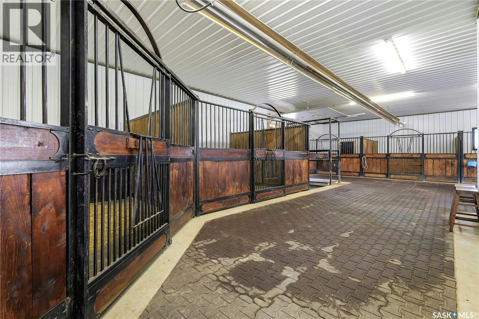 20 Vanscoy Equine Acreage Road, Vanscoy Rm No. 345, SK, S7K 3J6