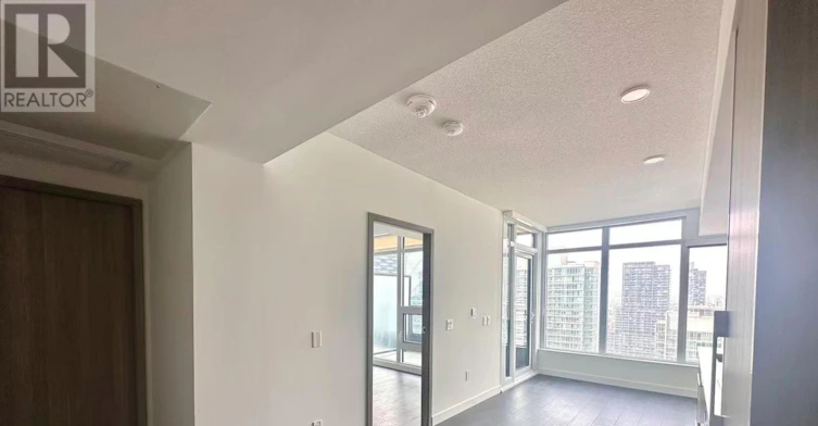 3201-1 Concord Cityplace Way, Toronto, ON, M5V 0X3 - 2