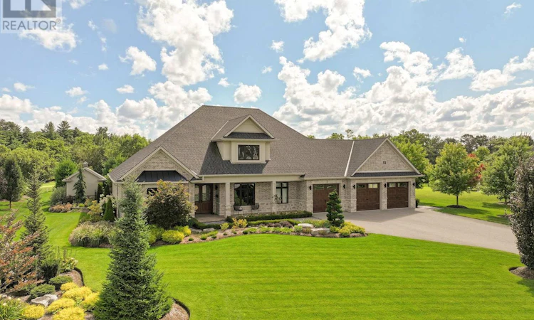 27 Otterview Drive