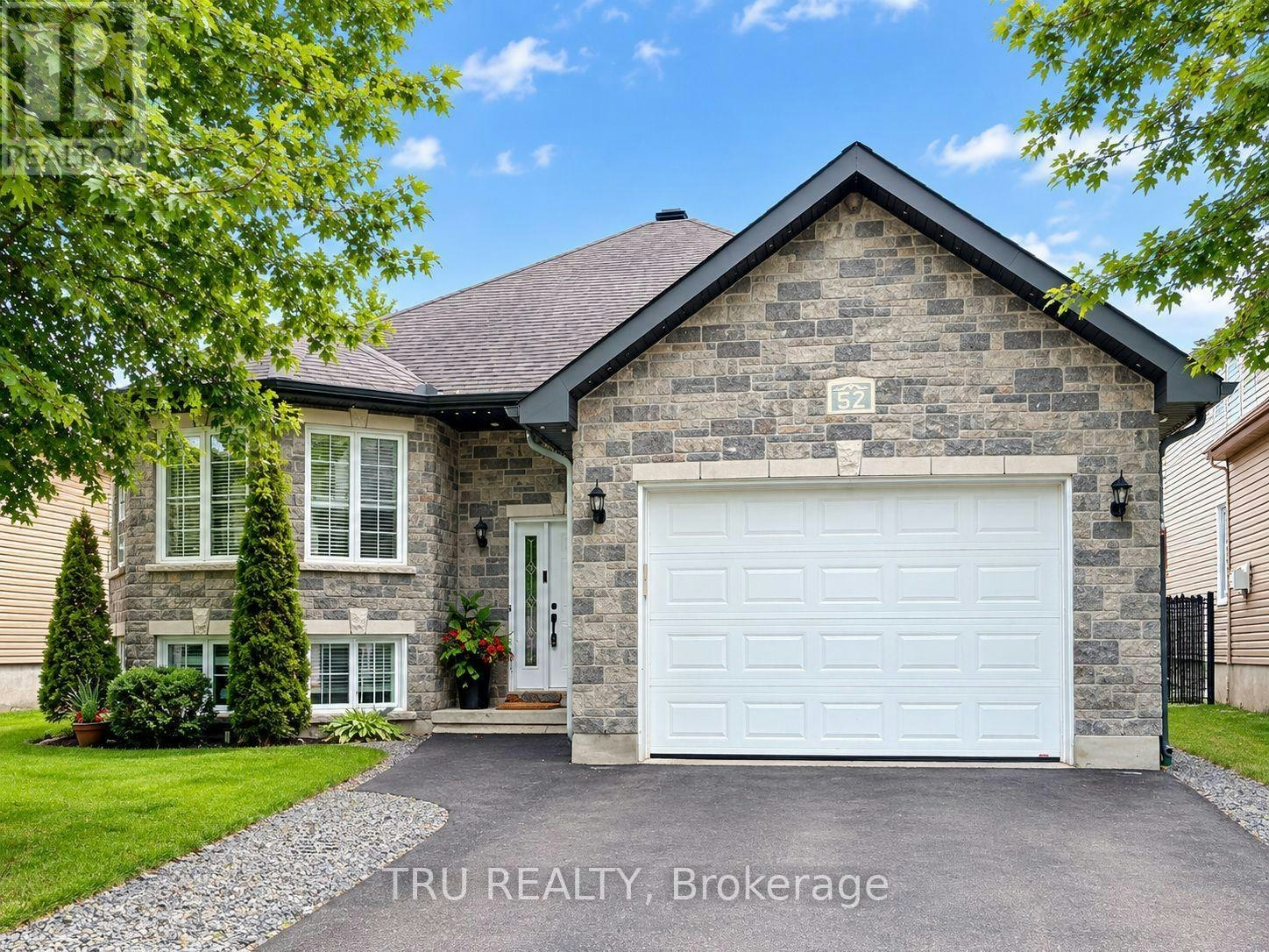 52 Indian Drive SOUTH, Limoges, ON, K0A 2M0