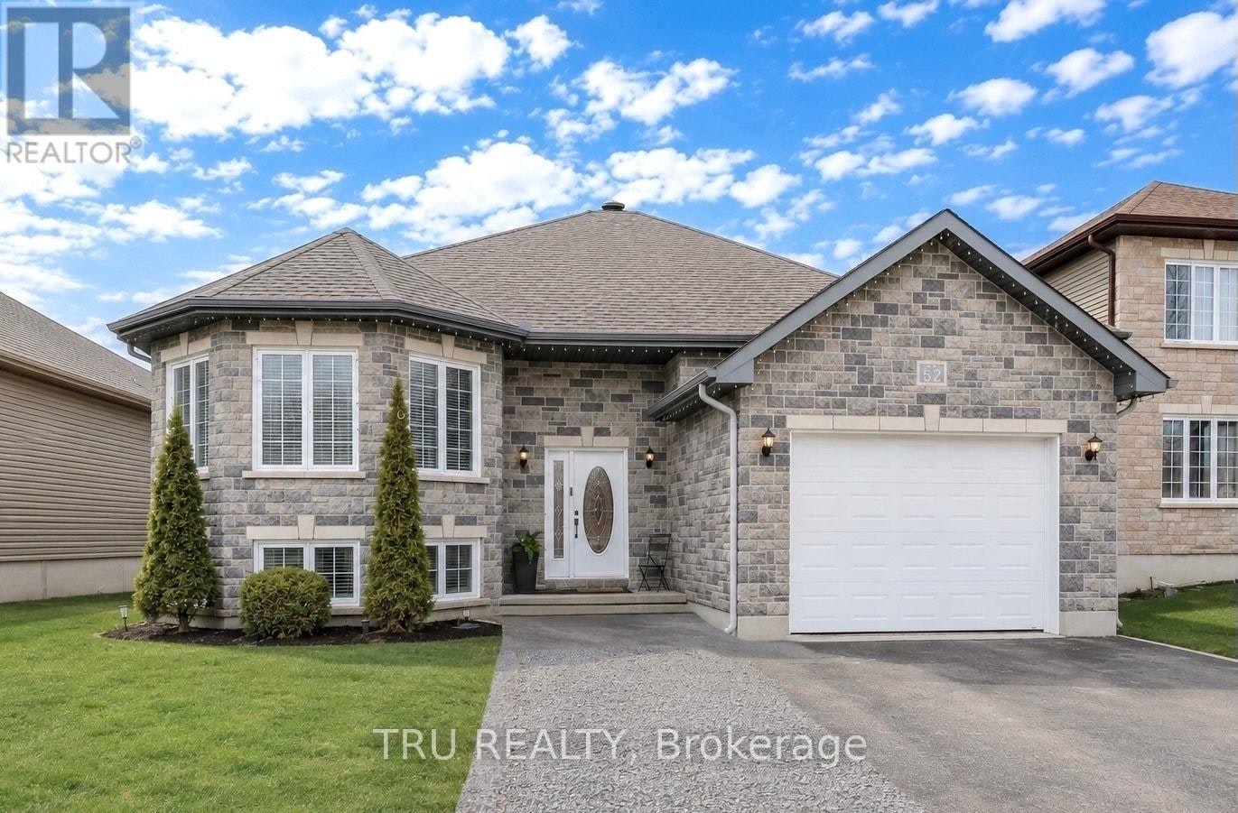52 Indian Drive SOUTH, Limoges, ON, K0A 2M0
