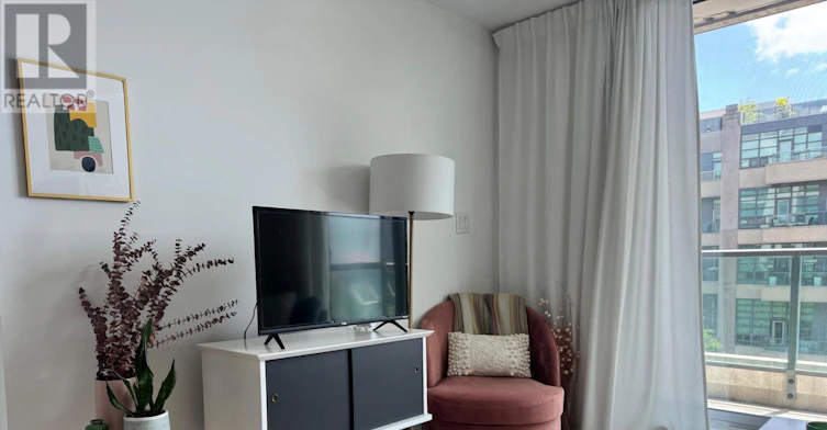 405-377 Madison Avenue, Toronto, ON, M4V 3E1 - 9