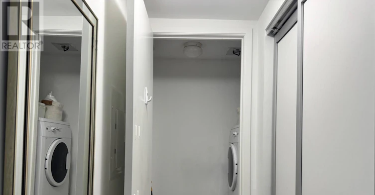 405-377 Madison Avenue, Toronto, ON, M4V 3E1 - 8