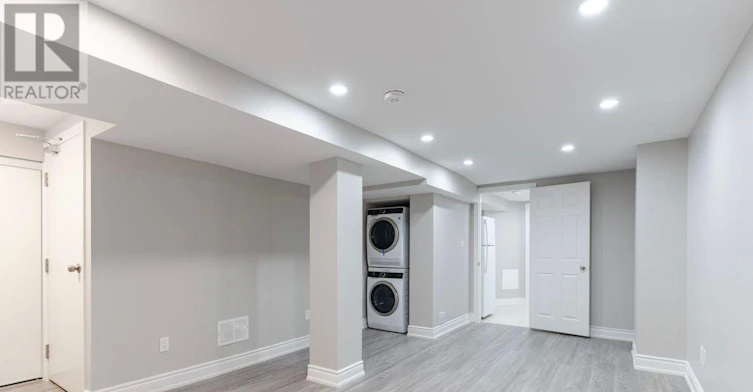 BSMT-3 Teddington Crescent, Whitby, ON, L1R 1S4 - 3