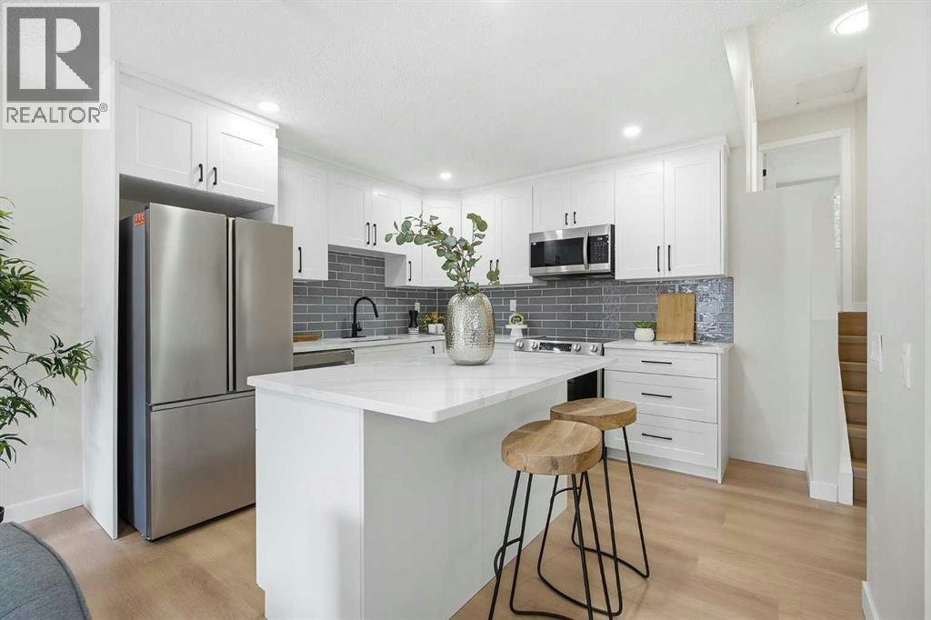 1060 Ranchview Road NW, Calgary, AB, T3G 1R9