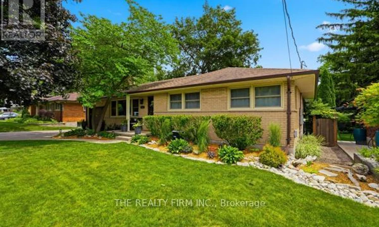 473 Pinetree Drive