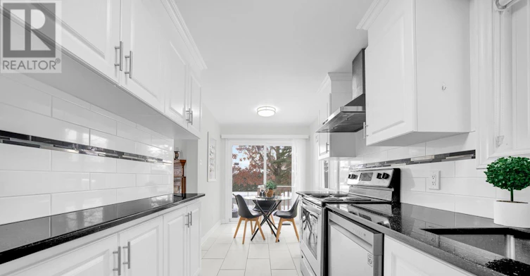 14 Sandcliffe Terrace, Ottawa, ON, K2G 5X1 - 12