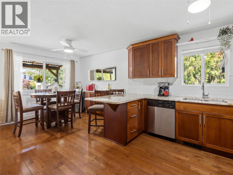 4171 Lakeshore Road, Kelowna, BC, V1W 1W1 - 7