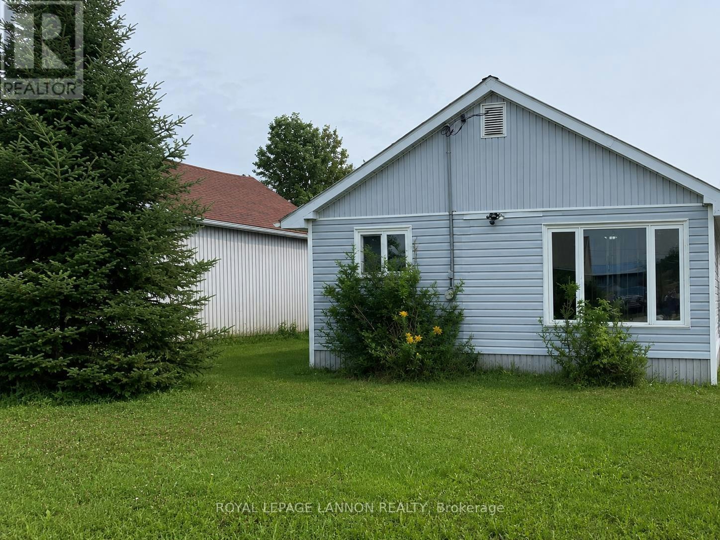 123 Burns Street, Atikokan, ON, P0T 1C0