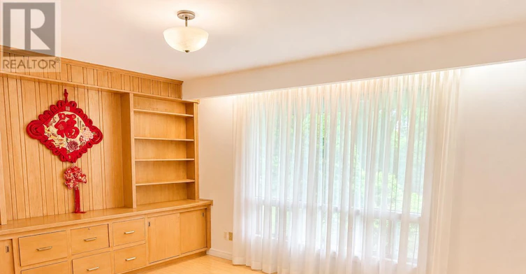 3 Oxbow Road, Toronto, ON, M3B 1Z9 - 6