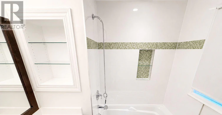 3 Oxbow Road, Toronto, ON, M3B 1Z9 - 8
