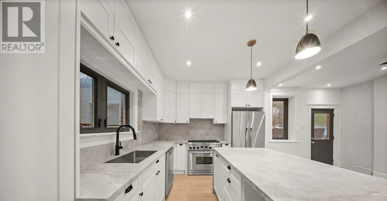 231 Macpherson Avenue, Toronto, ON, M4V 1A1 - 12
