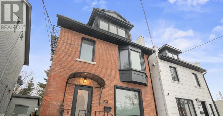 231 Macpherson Avenue, Toronto, ON, M4V 1A1 - 3
