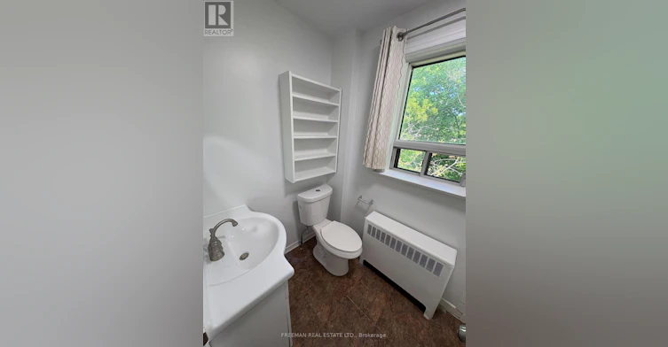 535 Lawrence Avenue W, Toronto, ON, M6A 1A3 - 11