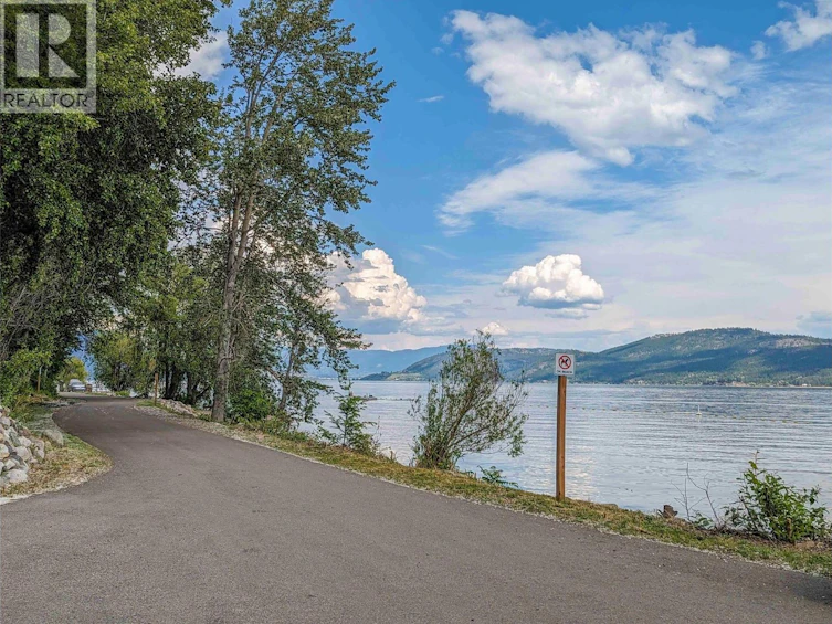 8745 Westside Road, West Kelowna, BC, V1H 2E4 - 33