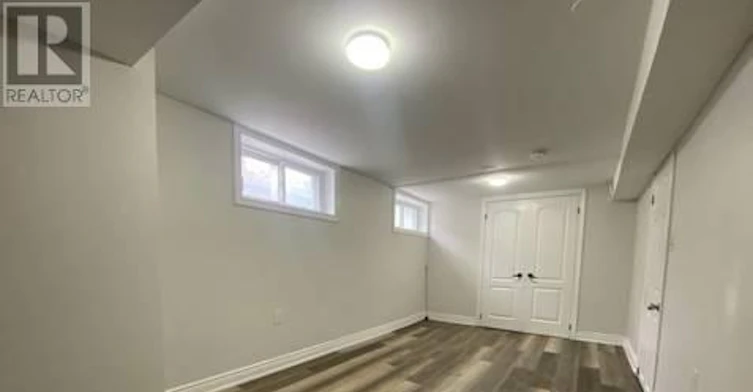 10 Beattie Avenue, Toronto, ON, M9W 2M3 - 2