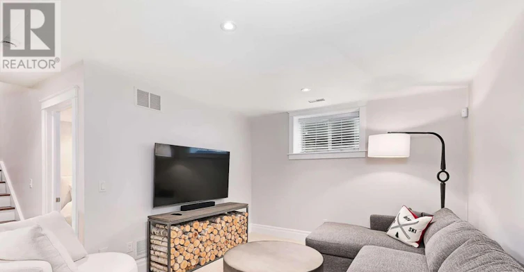 141 Snowbridge Way, Blue Mountains, ON, L9Y 0V1 - 38