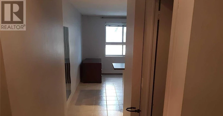 118-123 Woodbine Avenue, Toronto, ON, M4L 3V8 - 3