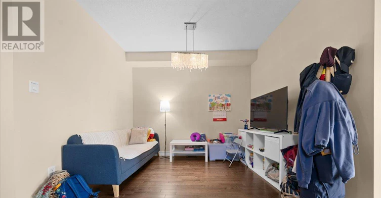 222 Badgeley Avenue, Ottawa, ON, K2T 0A4 - 6