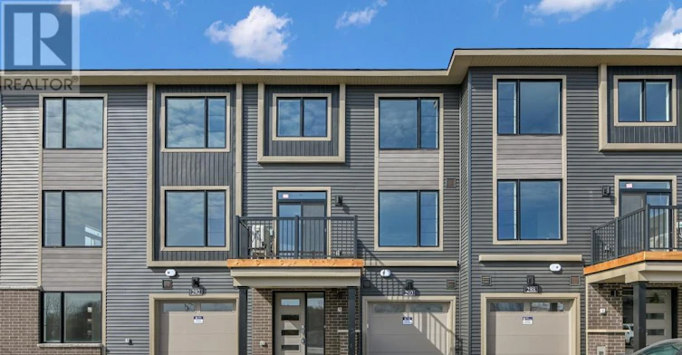 290 Bankside Way, Ottawa, ON, K2J 3M8 - 2