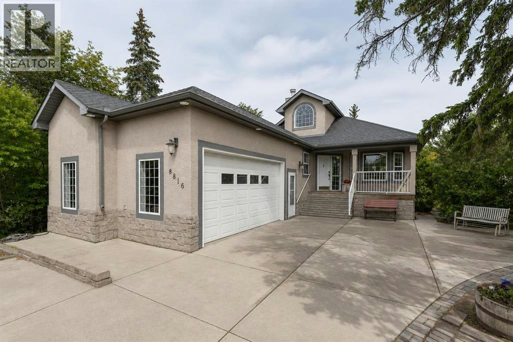 8816 48 Avenue, Calgary, AB, T3B 2B2