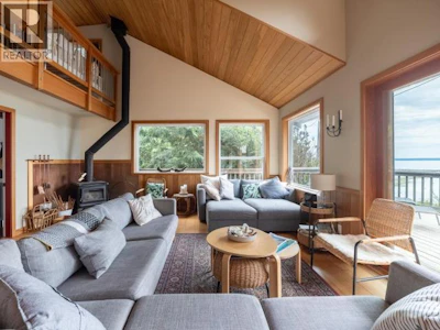1772 Vancouver Boulevard - 5