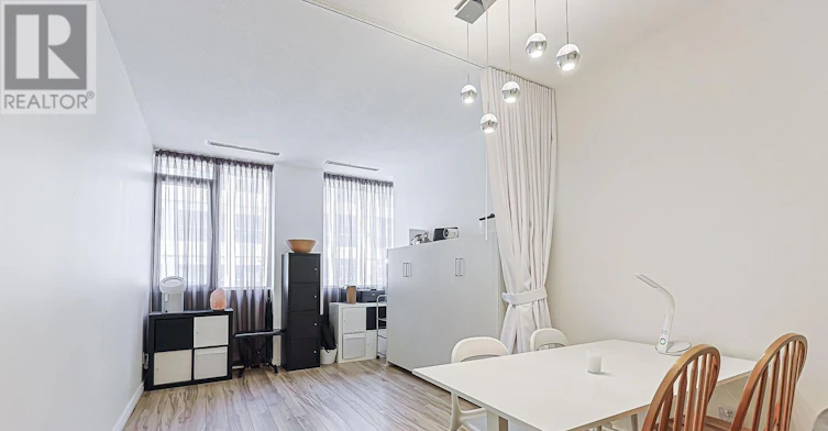 804-555 Yonge Street, Toronto, ON, M4Y 3A6 - 8