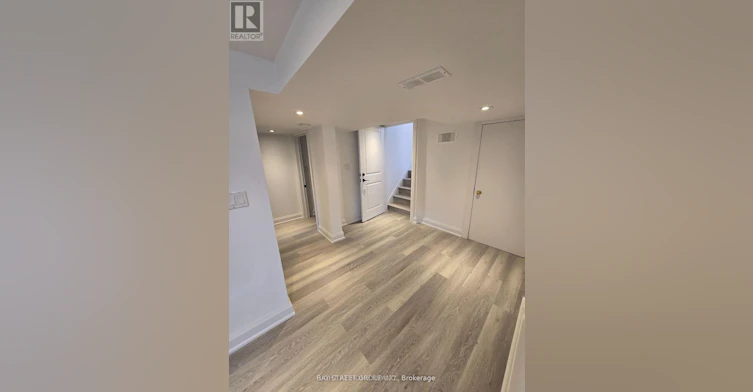 83 Florence Avenue, Toronto, ON, M2N 1G2 - 2
