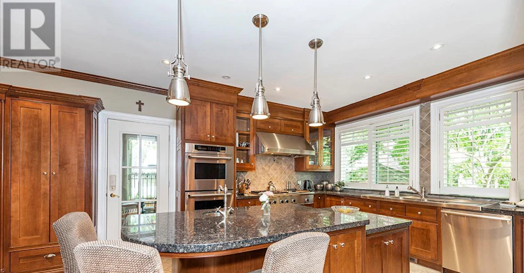 52 Herne Hill, Toronto, ON, M9A 2X1 - 14