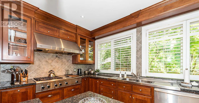 52 Herne Hill, Toronto, ON, M9A 2X1 - 13