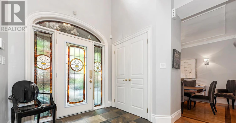 52 Herne Hill, Toronto, ON, M9A 2X1 - 2