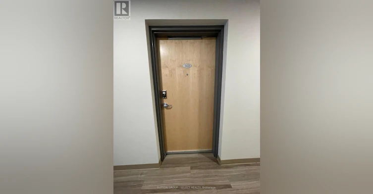 303-99 Pond Mills Road, London, ON, N5Z 3X3 - 2