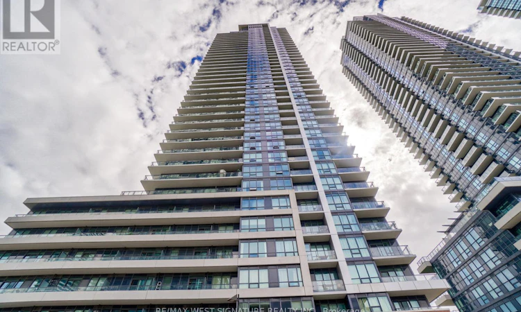 711-2212 Lake Shore Boulevard W