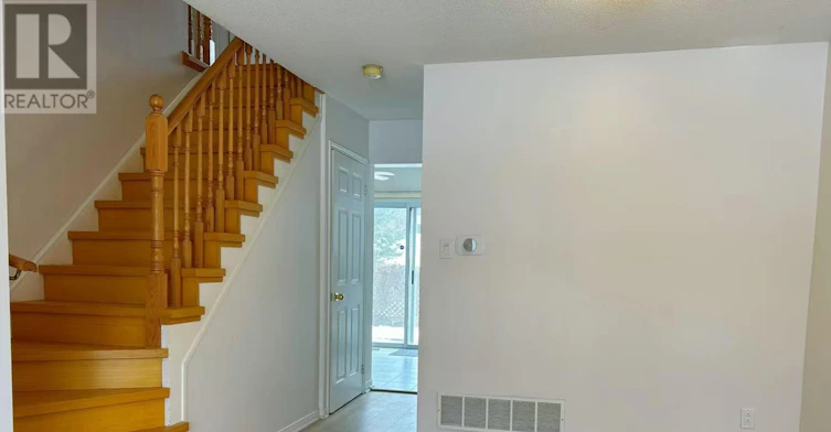 31 Rachel Crescent, Markham, ON, L6C 1R5 - 4