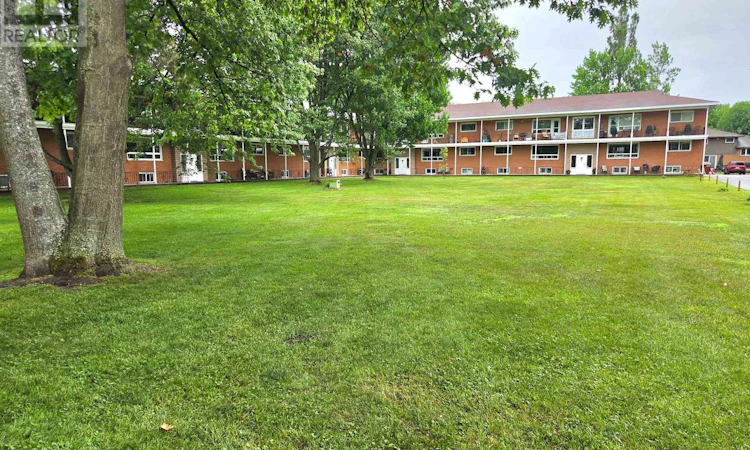 2B-40 Judge Avenue