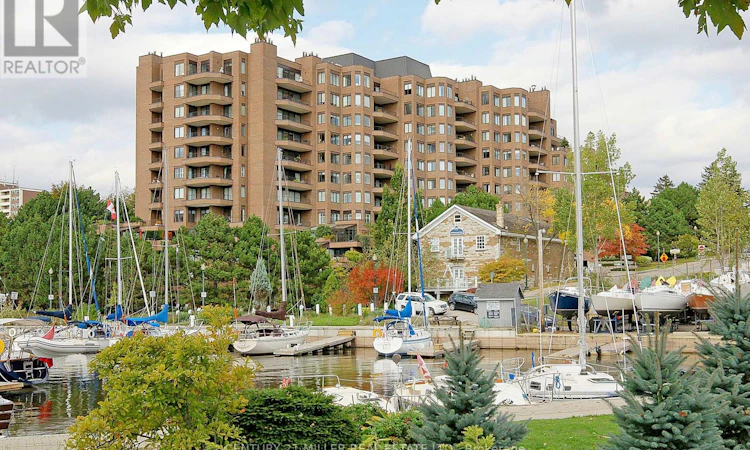 1105-100 Lakeshore Road E