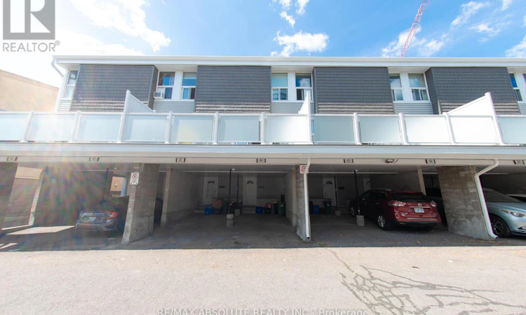 44-3415 Uplands Drive