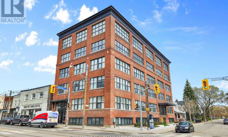 405-2154 Dundas Street W