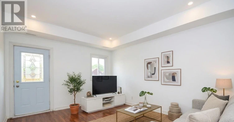 2ND FL-25 Miller Street, Toronto, ON, M6N 2Z6
