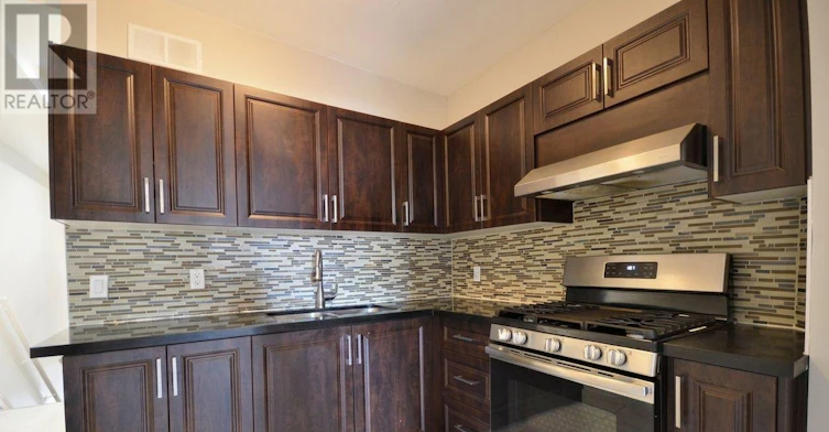 2ND FL-25 Miller Street, Toronto, ON, M6N 2Z6 - 2